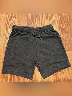 Cat & Jack Black Pull-On Knit Shorts with Pockets boys size 4t